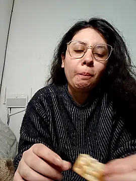 Snapshot of marmary84 chatting on June 19, 6:14 pm marmary84 online show from June 19, 6:14 pm
