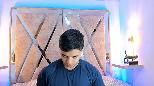 Snapshot of jayd_muscle chatting on November 19, 4:23 am jayd muscle online show from November 19, 4:23 am