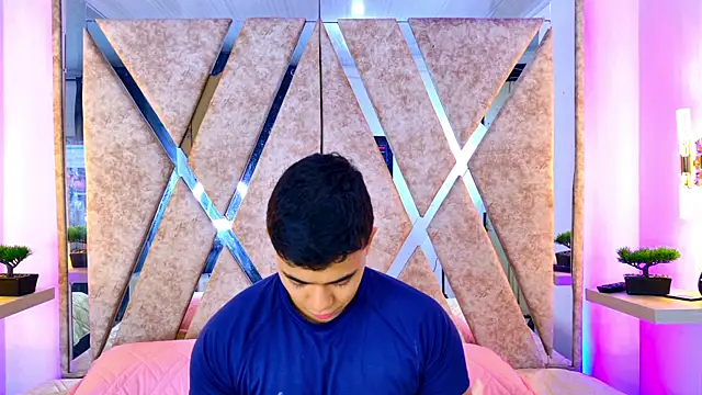 jayd muscle online show from December 18, 4:50 am