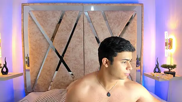 Snapshot of jayd_muscle chatting on November 6, 12:36 am jayd muscle online show from November 6, 12:36 am