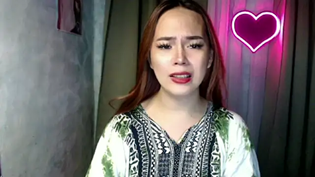 Snapshot of sweetsassyxx chatting on December 16, 6:12 pm sweetsassyxx online show from December 16, 6:12 pm