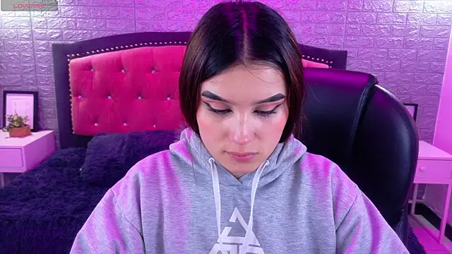 Natalie loffreda online show from November 20, 3:07 am