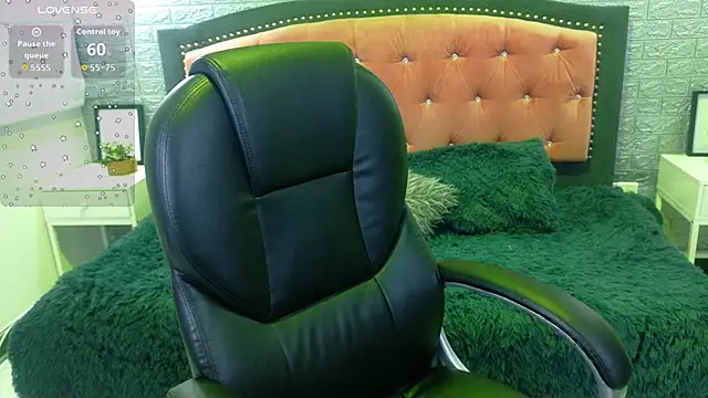 Natalie loffreda online show from November 11, 3:45 am