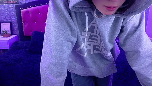 Natalie loffreda online show from November 21, 3:16 am