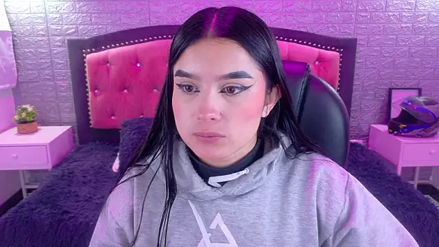 Natalie loffreda online show from February 3, 3:26 am