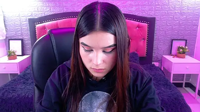 Natalie loffreda online show from October 31, 3:03 am