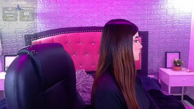 Natalie loffreda online show from November 12, 3:21 am