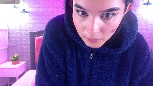 Natalie loffreda online show from January 12, 3:35 am