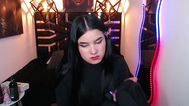 Natalie loffreda online show from April 21, 1:42 am