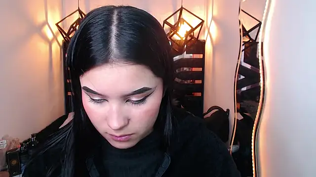 Natalie loffreda online show from April 2, 8:04 pm