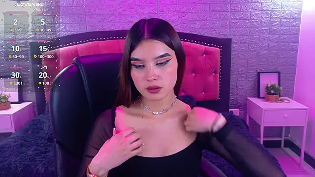 Natalie loffreda online show from November 7, 3:22 am