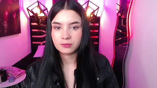 Natalie loffreda online show from April 28, 8:13 pm