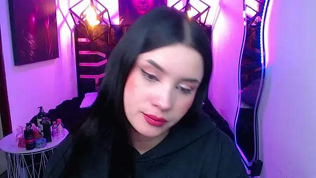 Natalie loffreda online show from May 29, 12:00 pm