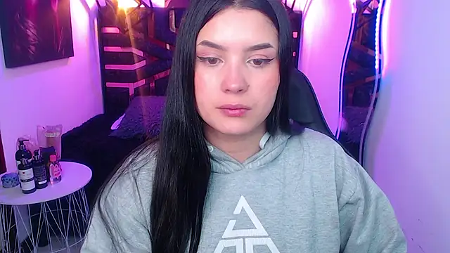 Natalie loffreda online show from May 19, 7:54 pm