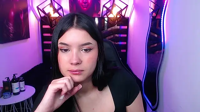 Natalie loffreda online show from May 13, 7:43 pm