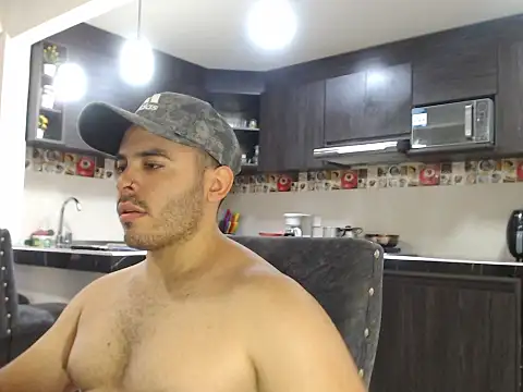 Ana ThiagoxX online show from October 12, 7:15 pm