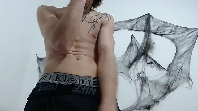 Dan jonson15 online show from October 31, 11:33 pm