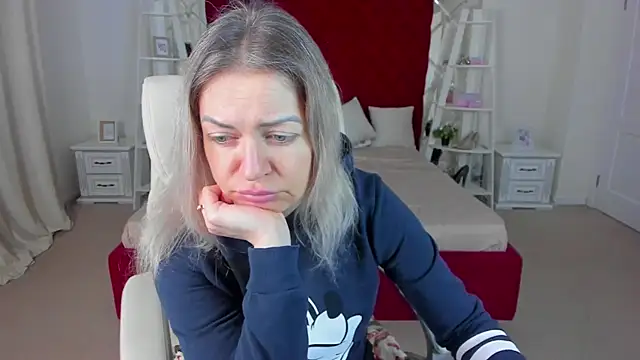 Anna Snows online show from March 26, 6:33 am