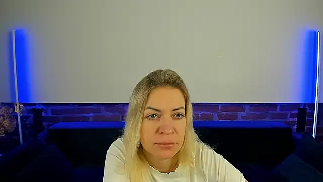 Anna Snows online show from October 21, 5:29 am