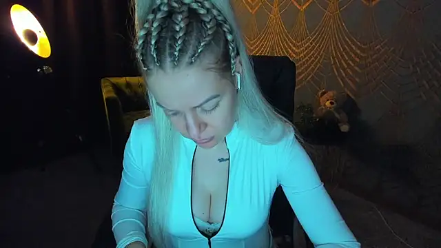 Anna Snows online show from April 20, 4:52 pm