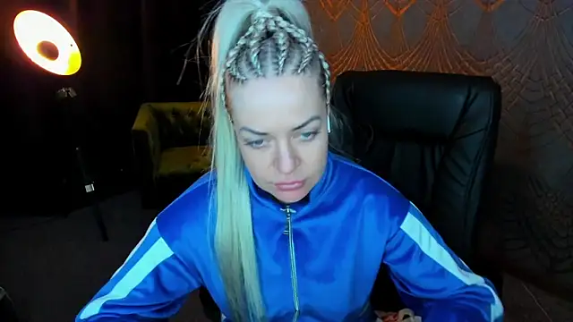 Anna Snows online show from April 9, 4:25 am