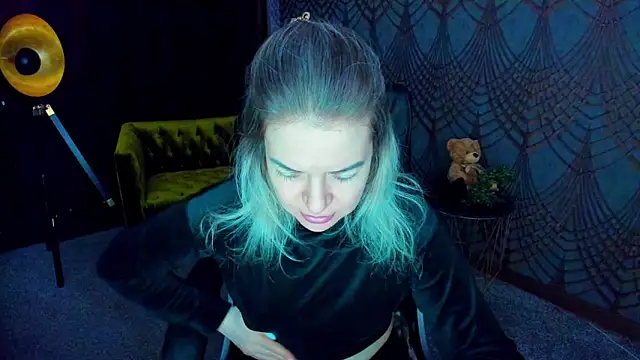 Anna Snows online show from April 2, 5:36 am