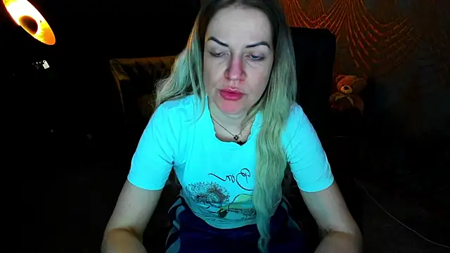 Anna Snows online show from May 30, 4:41 am