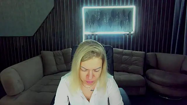 Anna Snows online show from October 10, 5:52 am