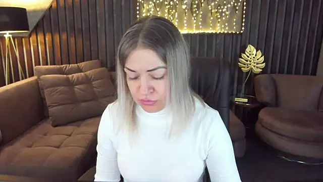 Anna Snows online show from March 25, 6:35 am