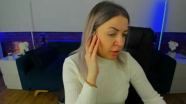 Anna Snows online show from March 19, 6:35 am