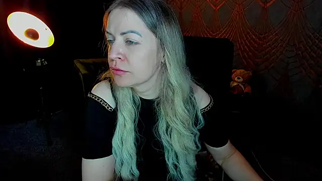 Anna Snows online show from May 18, 5:34 am