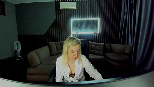 Anna Snows online show from October 13, 5:42 am
