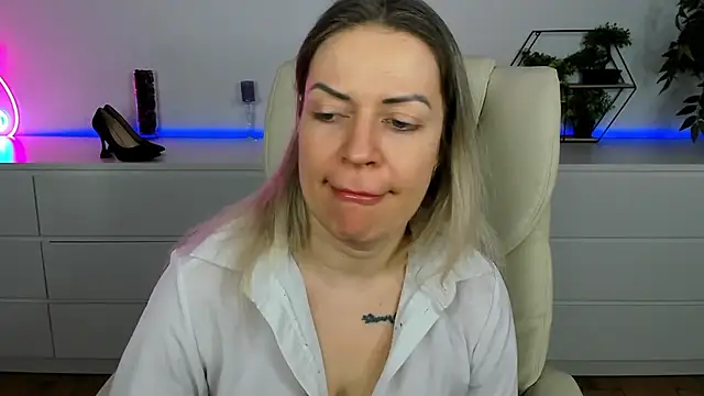 Anna Snows online show from March 16, 6:39 am