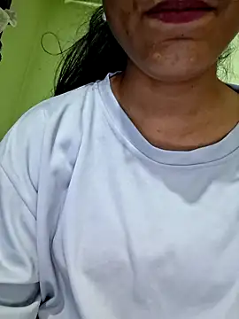 Snapshot of Telugu___Sexygirl___Naidu chatting on April 22, 5:14 am Telugu Sexygirl Naidu online show from April 22, 5:14 am