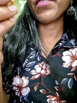 Snapshot of Telugu___Sexygirl___Naidu chatting on April 23, 4:52 am Telugu Sexygirl Naidu online show from April 23, 4:52 am