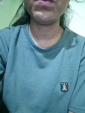 Snapshot of Telugu___Sexygirl___Naidu chatting on April 25, 5:10 am Telugu Sexygirl Naidu online show from April 25, 5:10 am
