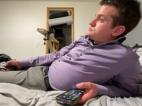 cumitted online show from February 28, 1:33 pm