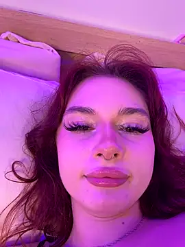 Snapshot of RoxyDoll_ chatting on October 5, 3:47 pm RoxyDoll online show from October 5, 3:47 pm