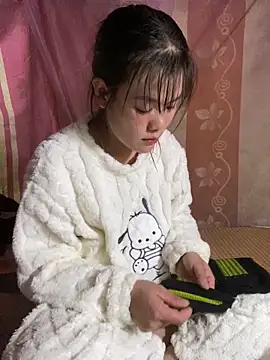 PhanHaa online show from December 20, 2:53 pm