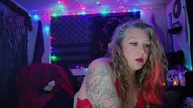 HotRedYeag online show from October 29, 8:13 am