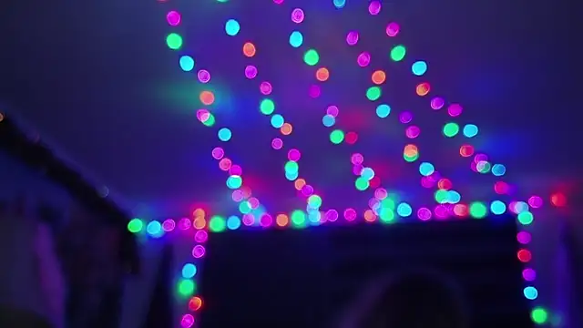 HotRedYeag online show from October 25, 7:07 am