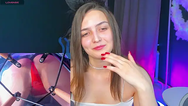 Snapshot of Ann_Perry chatting on October 20, 2:13 am Ann Perry online show from October 20, 2:13 am