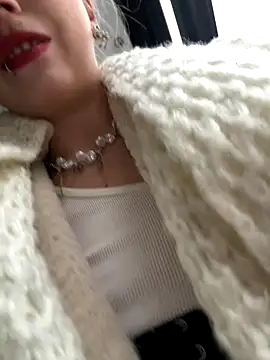 EveLittleSinner online show from October 26, 10:59 am