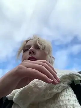 EveLittleSinner online show from September 19, 7:56 am