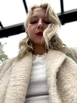 EveLittleSinner online show from October 10, 10:16 am