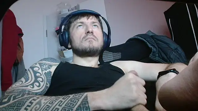 th1  online show from April 14, 12:26 am