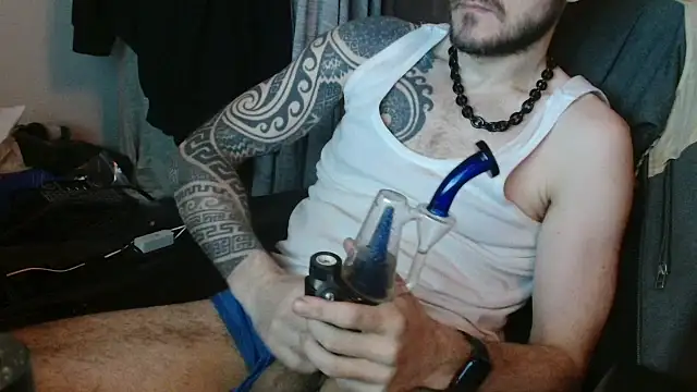 th1  online show from March 28, 8:37 am