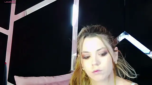 Breezelle online show from September 27, 4:07 am