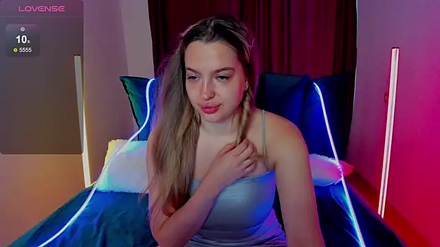 Emma  Ross online show from September 12, 3:17 am