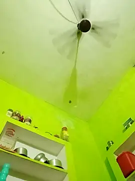 Hot-piuy online show from September 18, 1:08 am